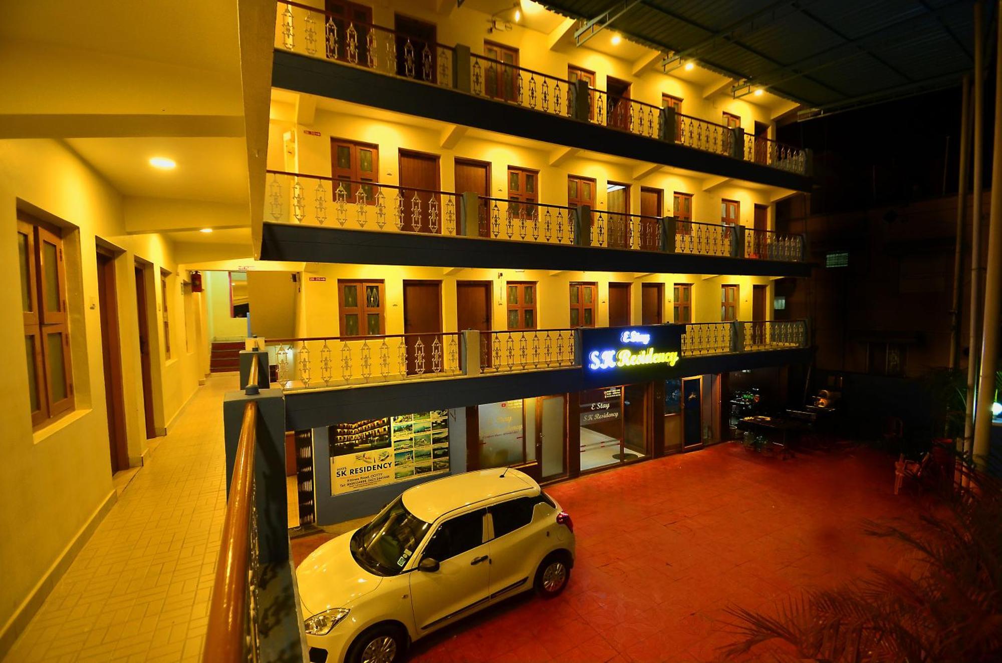 Estay Sk Residency Ooty Exteriör bild
