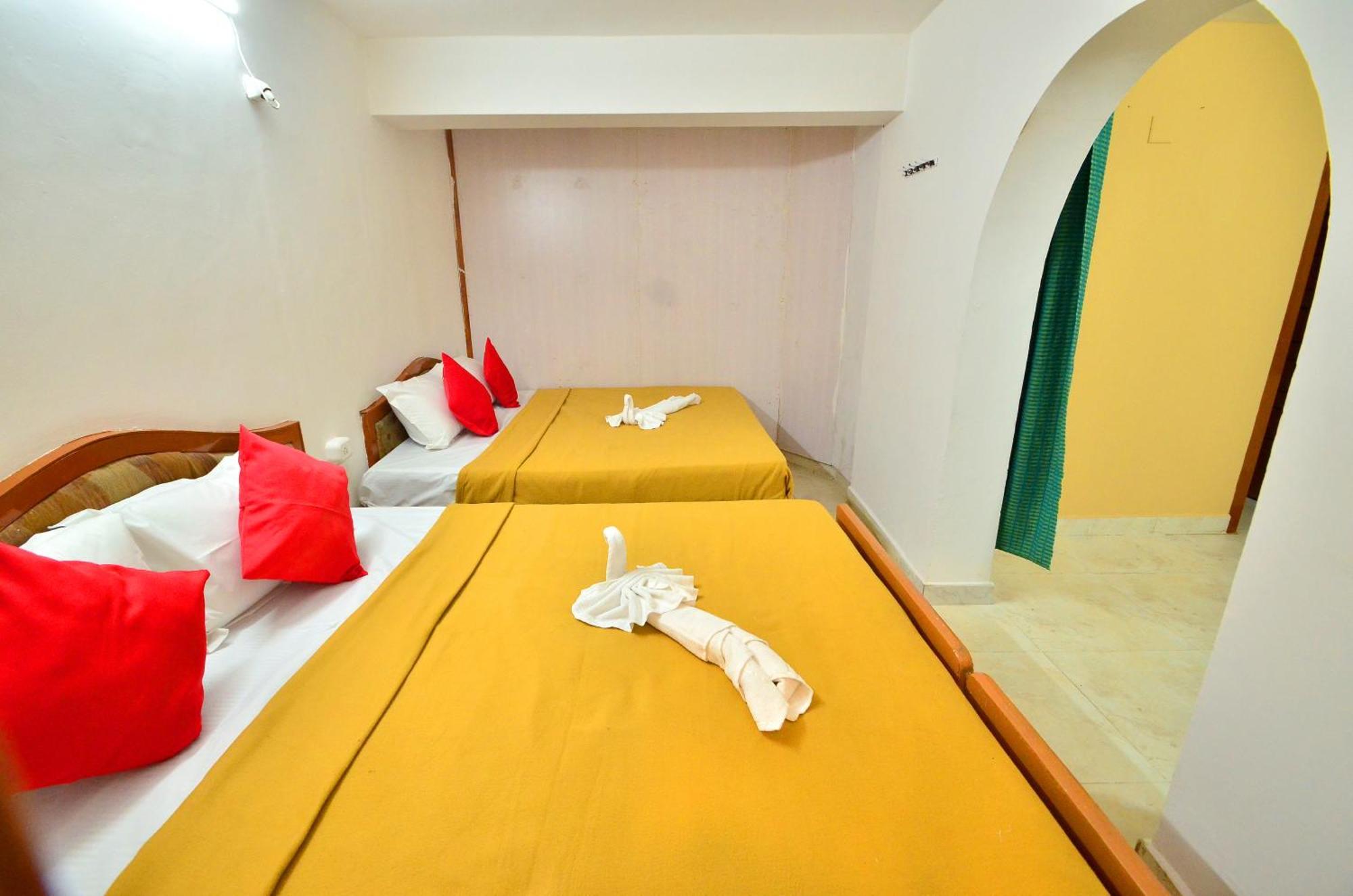 Estay Sk Residency Ooty Exteriör bild