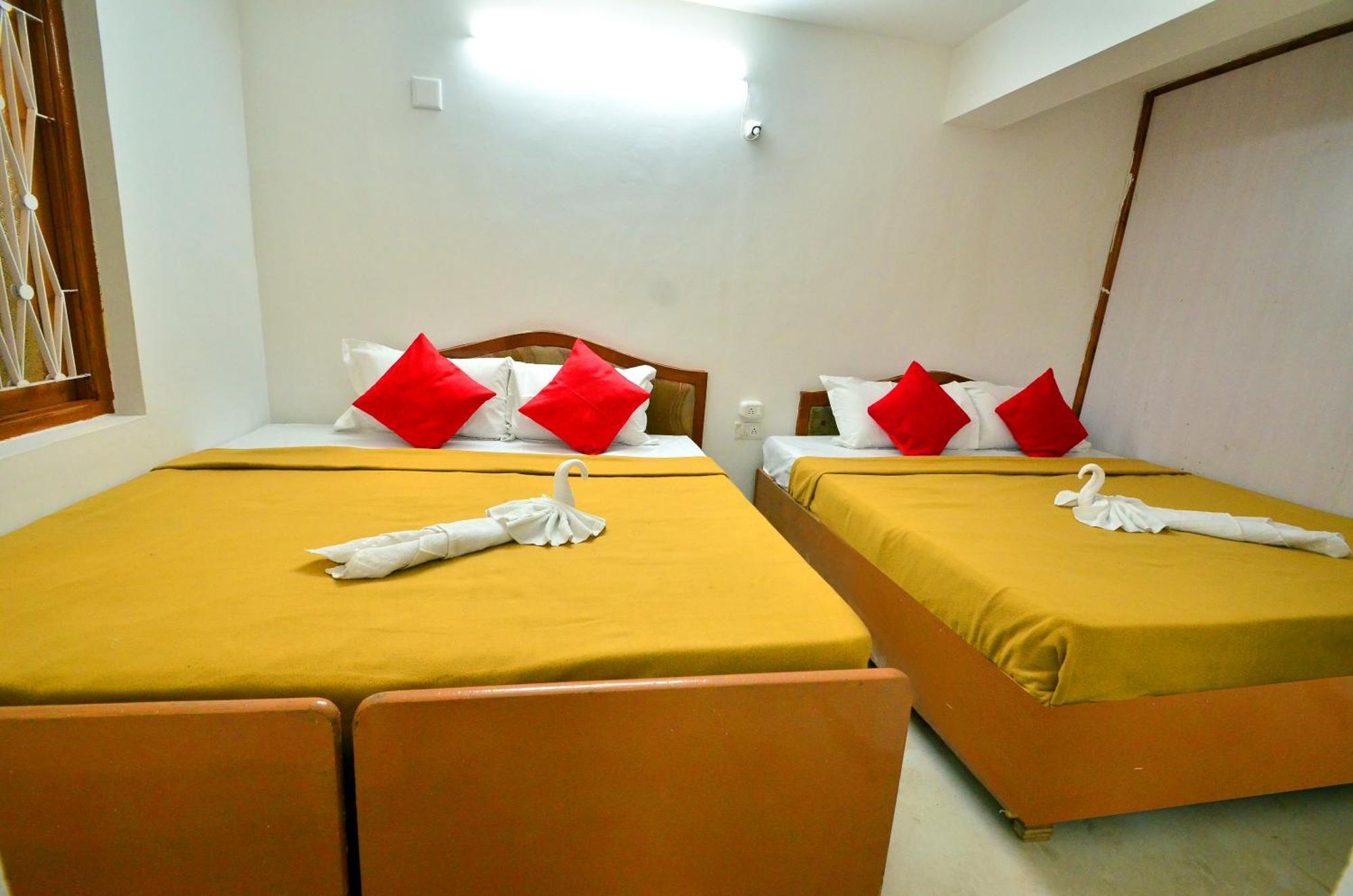 Estay Sk Residency Ooty Exteriör bild