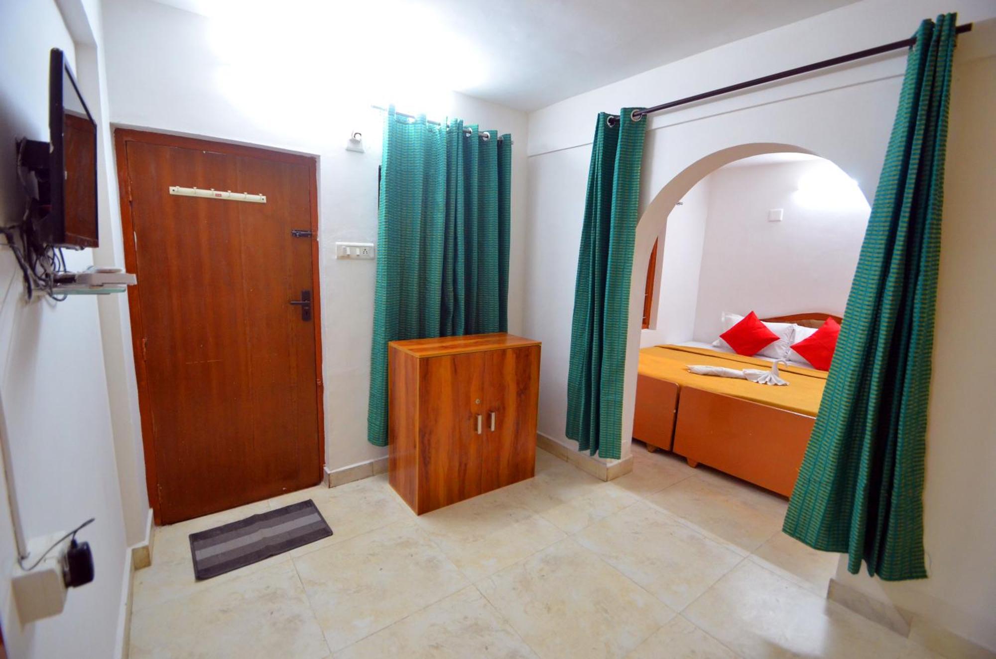 Estay Sk Residency Ooty Exteriör bild